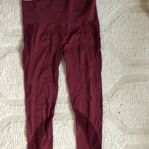 Forever 21 Pants - Super sexy fishnet panel seamless gym leggings